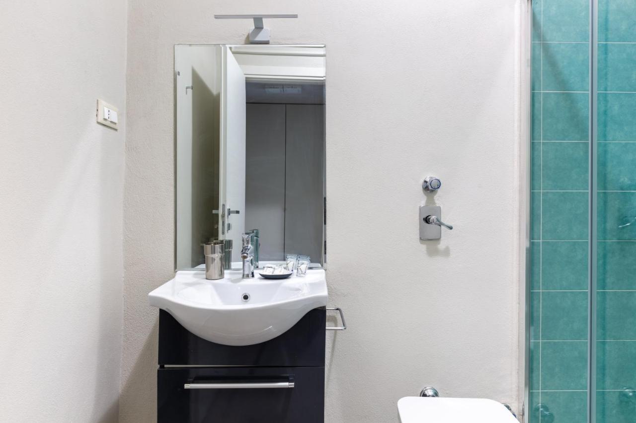Bnbutler - Panizza - Grazioso Monolocale, Posizione Elegante E Centrale Mailand Exterior foto